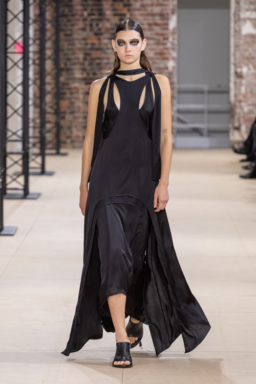 https://static.rain-mag.com/2019/09/Ann-Demeulemeester-RTW-SS20-1240.jpg