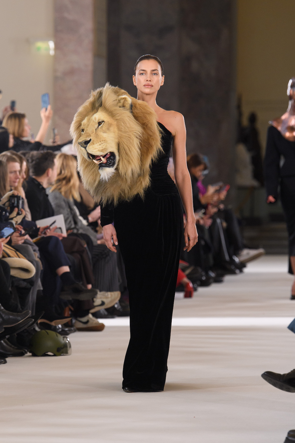Schiaparelli haute couture, SS23 LION