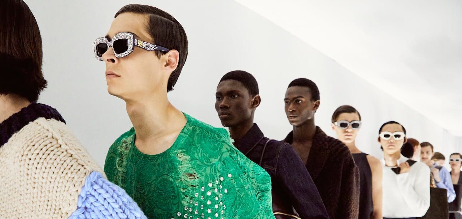 Art Meets Fashion: LOEWE’s Men’s Spring Summer 2024 Collection Embraces the Visionary Influence of Lynda Benglis