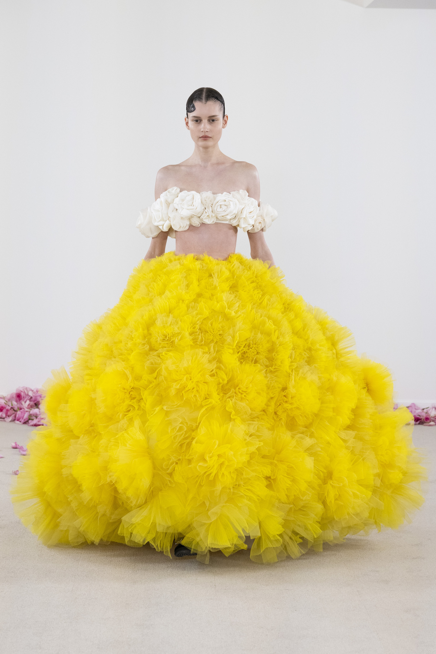 Giambattista Valli Unveils Haute Couture Fall-Winter 2023 Collection