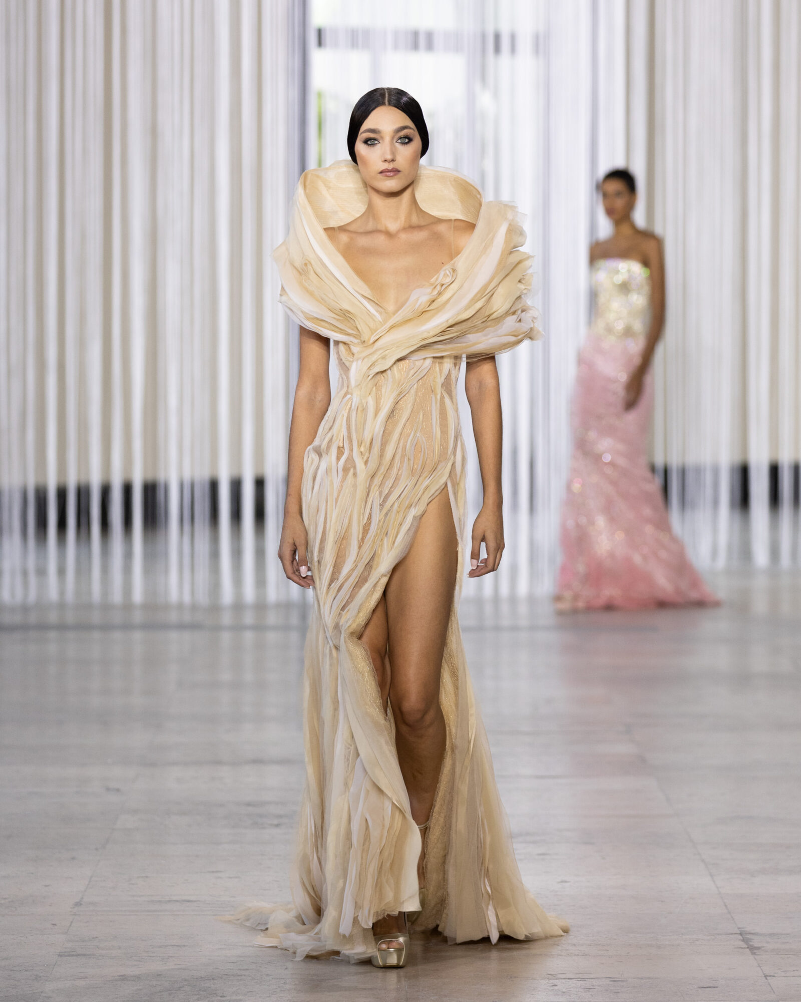 Tony Ward Haute Couture Fall/Winter 2023-2024, Look 33