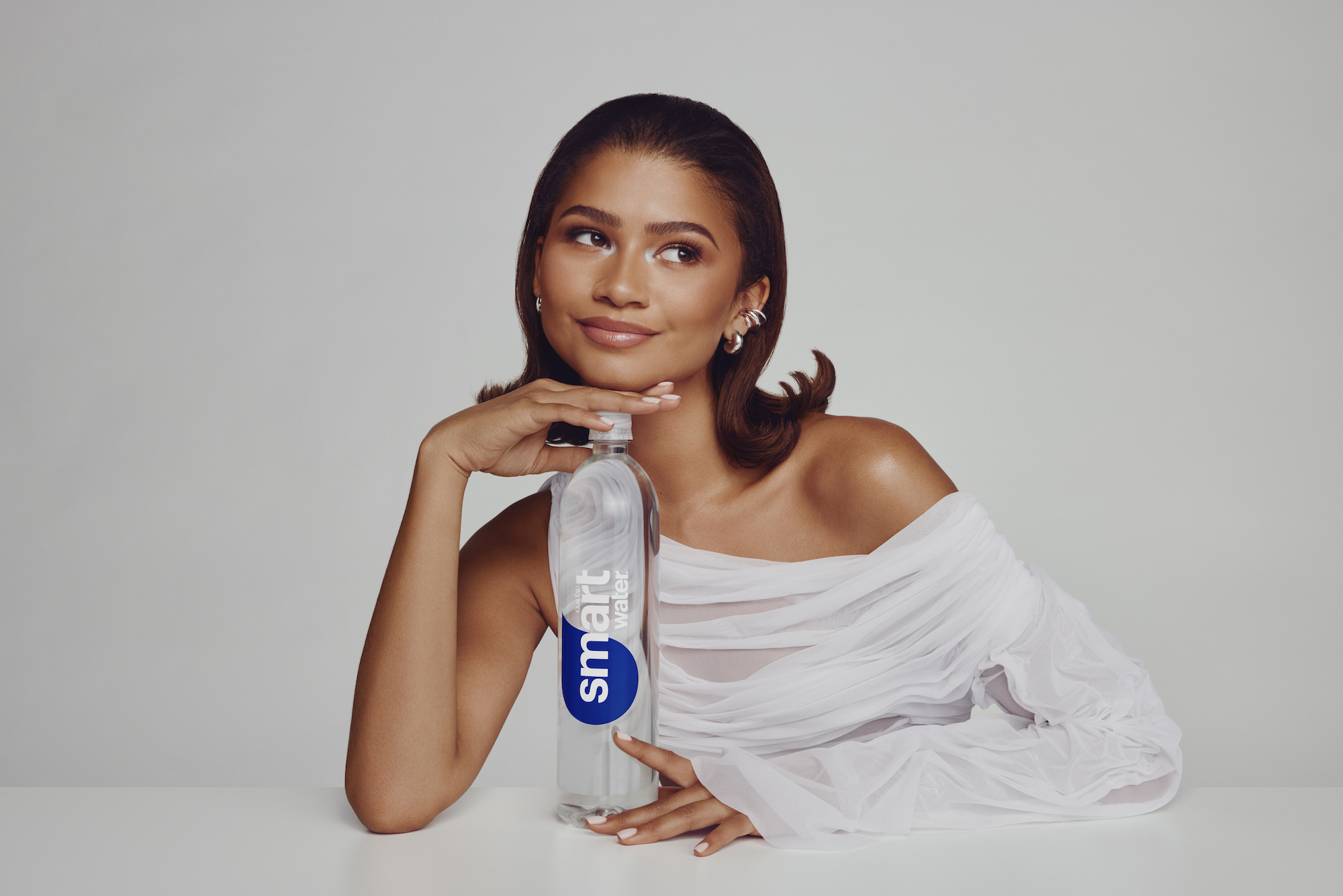 Zendaya Collaborates with Multi-faceted Womenswear brand Di Petsa for Empowering SmartWater Campaign