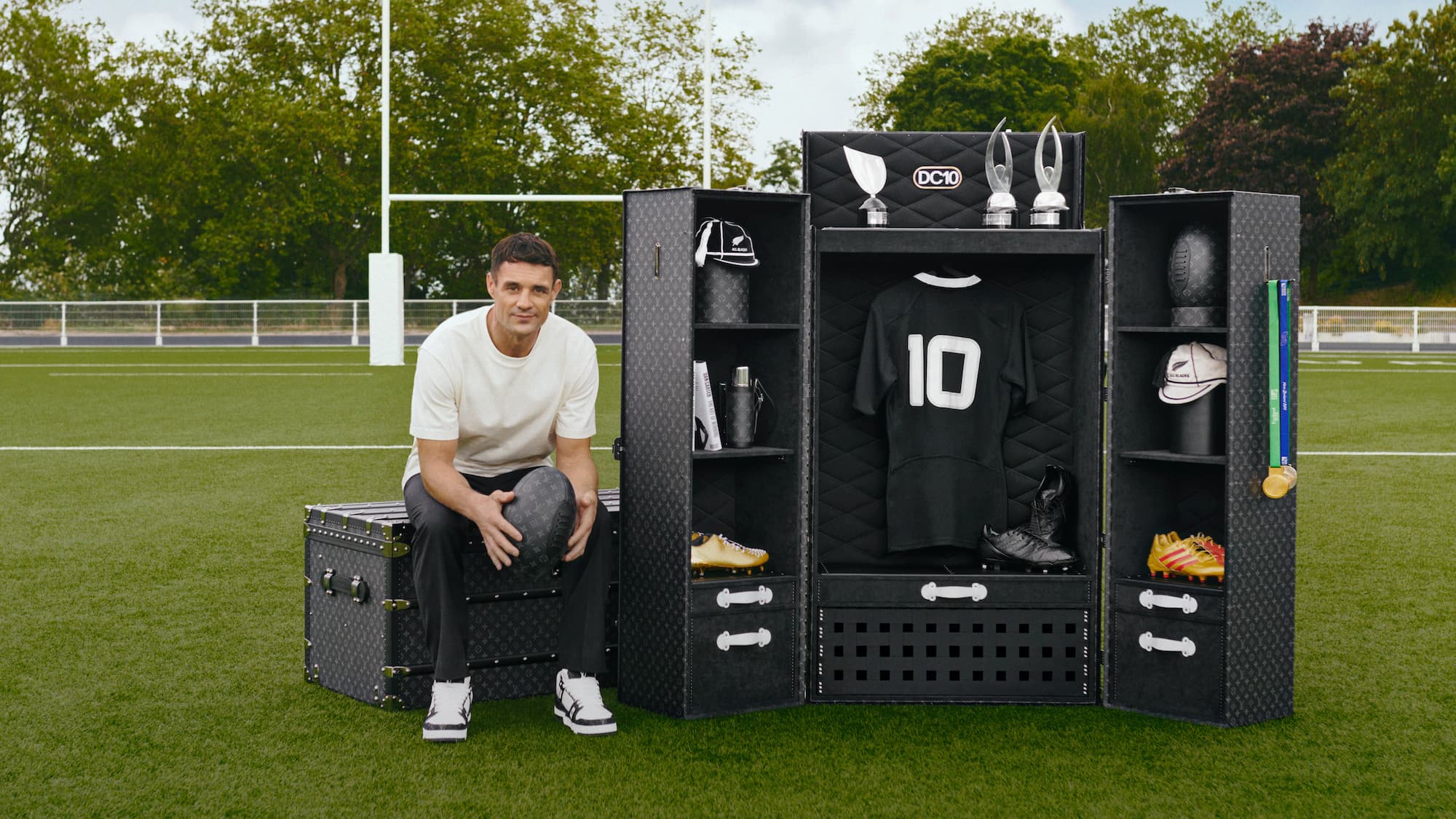 Louis Vuitton MALLEVESTIAIRE DAN CARTER