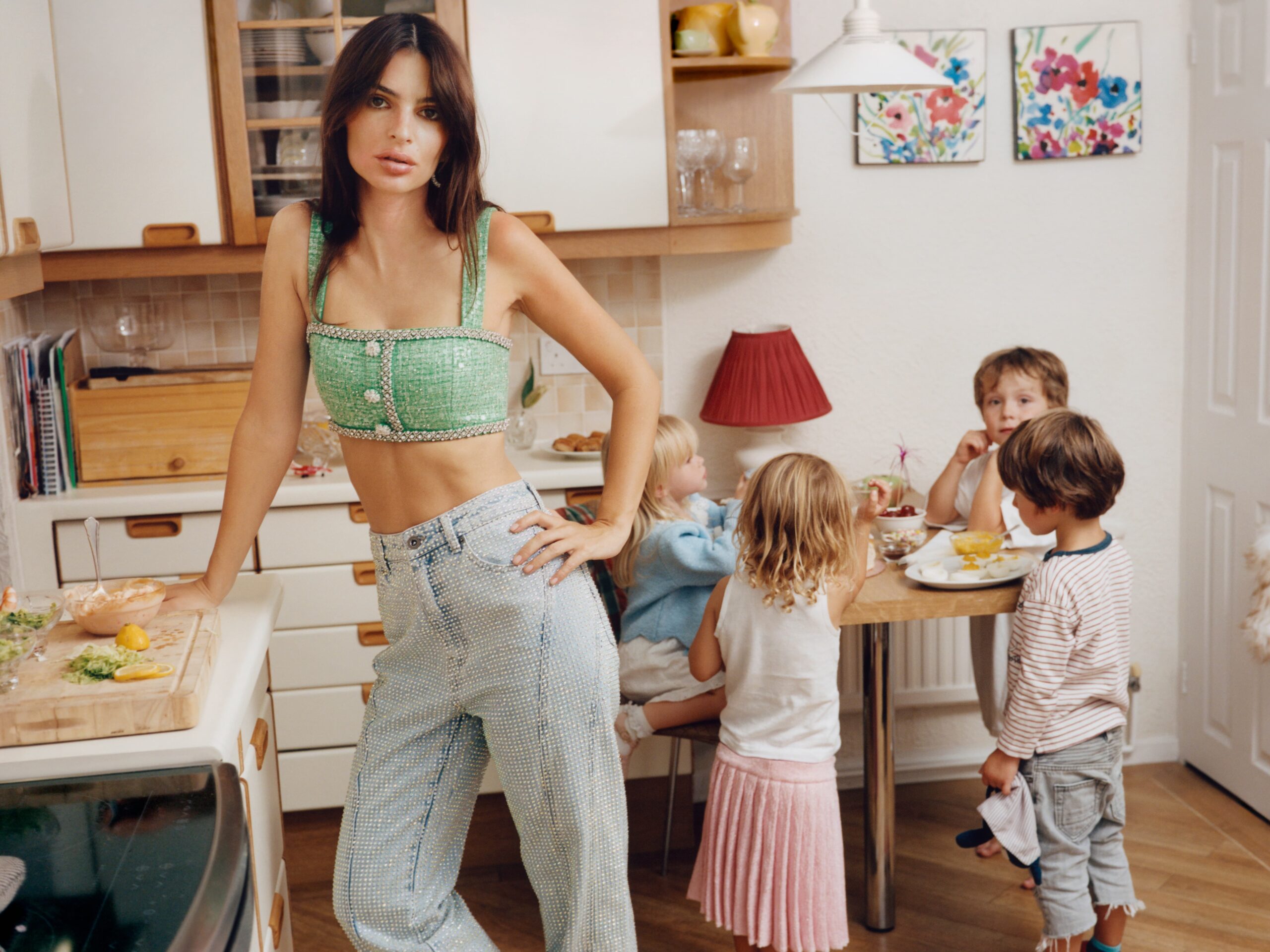 “At Home, with self-portrait”: Emily Ratajkowski Stars in a Celebration of Elegance and Memories