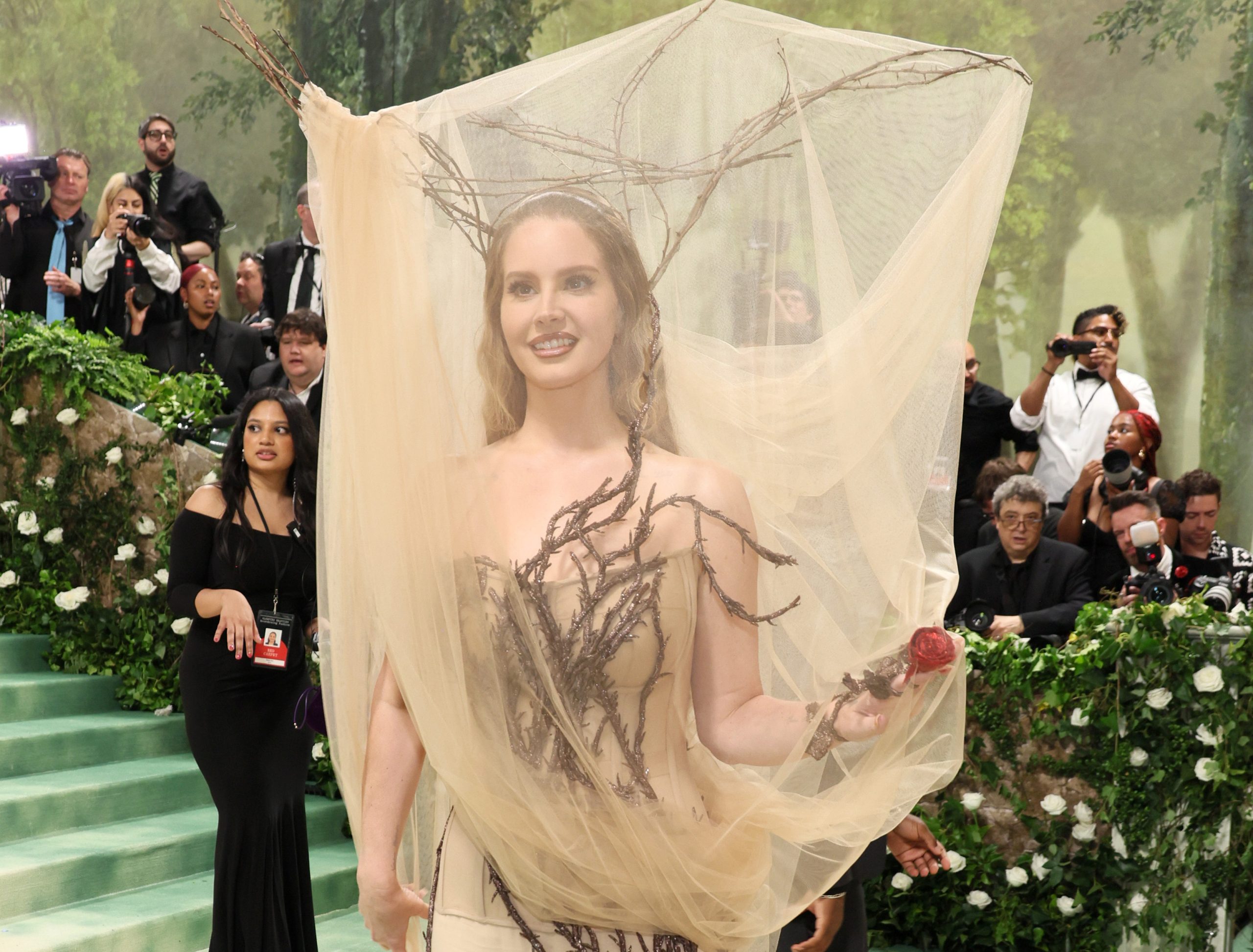 Lana Del Rey Casts a Spell in Bespoke Alexander McQueen Masterpiece at 2024 Met Gala