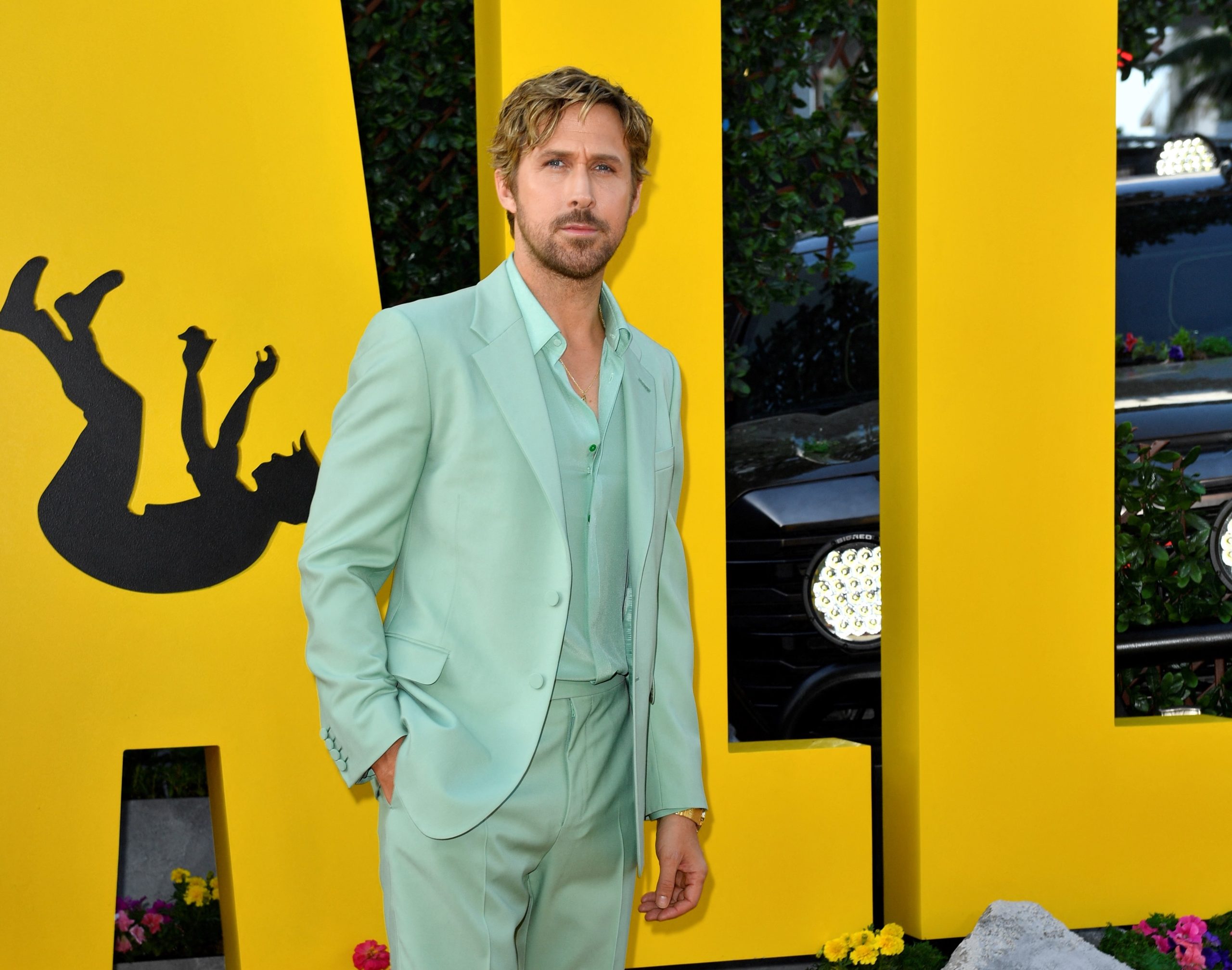 Ryan Gosling Stuns in Custom Gucci Suit at ‘The Fall Guy’ Premiere