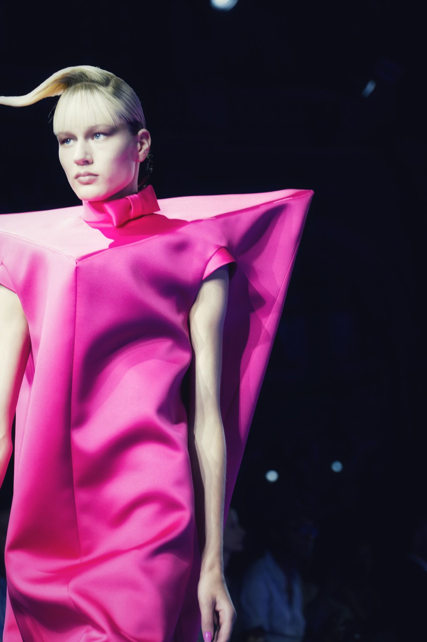 Viktor & Rolf Fall Winter 2024: Abstraction Personified in Couture