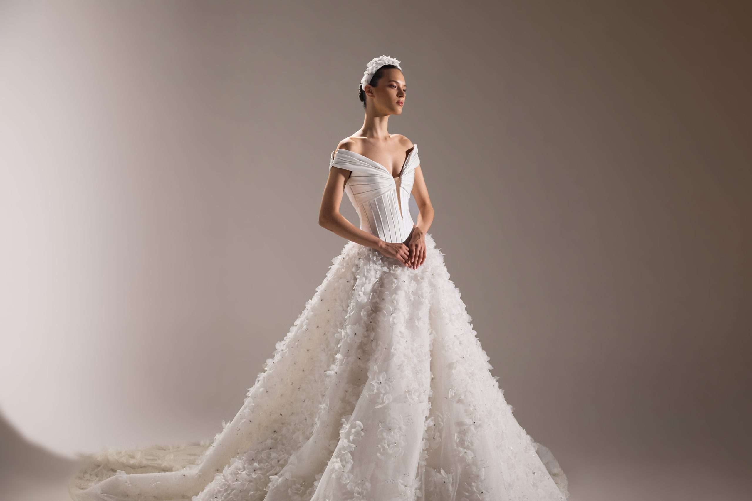 Tony Ward’s Fall 2025 Bridal Collection: A Symphony of Love in White