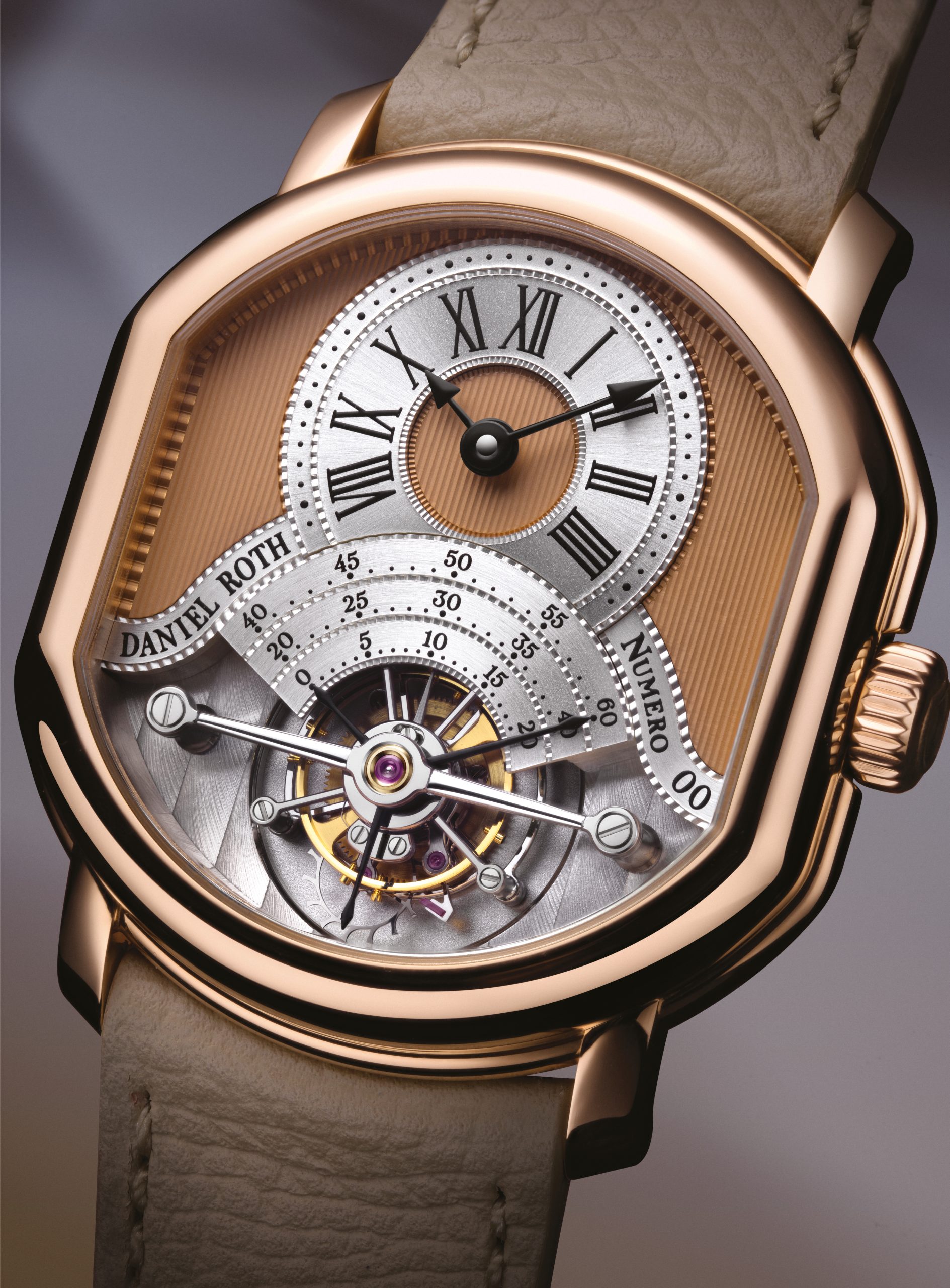 Daniel Roth Unveils Exquisite Tourbillon Rose Gold