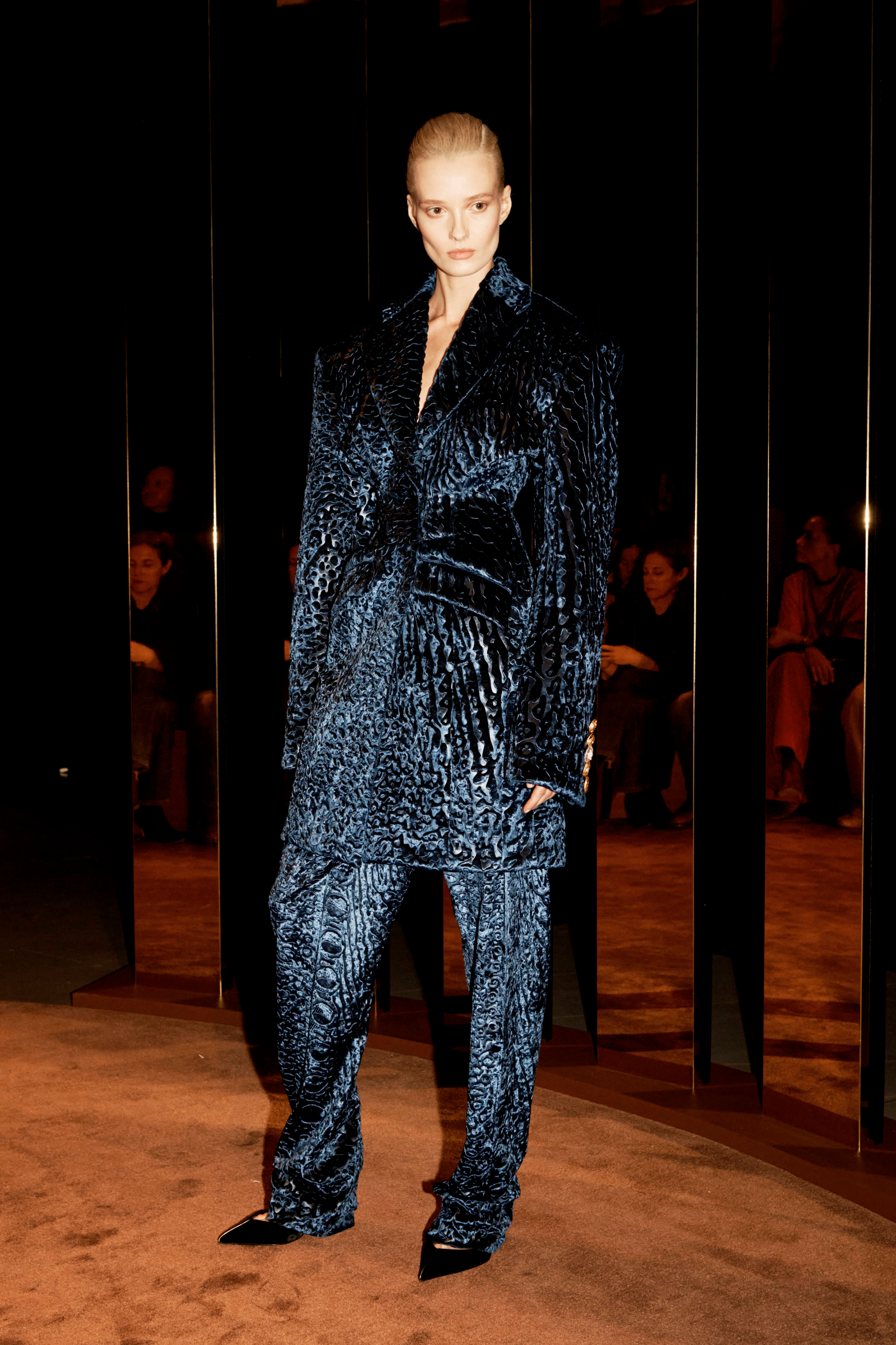 Schiaparelli RTW FW25: Look 35 